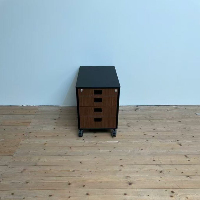 moll C7 Schwarz/Nussbaum